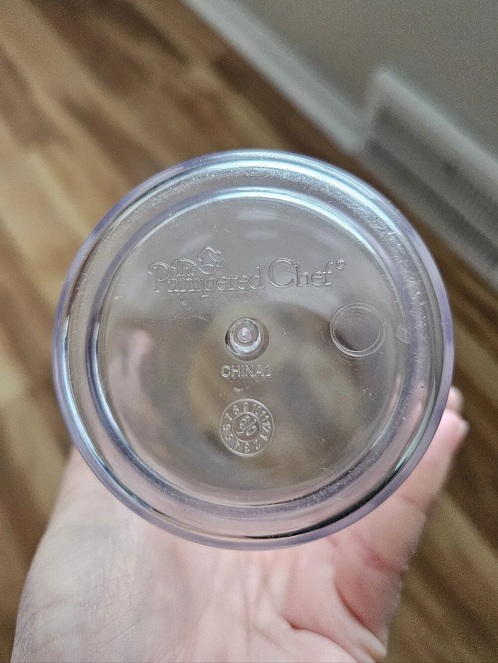 Pampered Chef Clear Polka Dot Drink Shaker Mixer with Lid